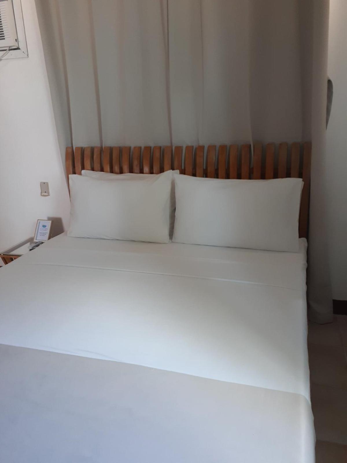 Bluewaves Beach House Balabag  Екстериор снимка
